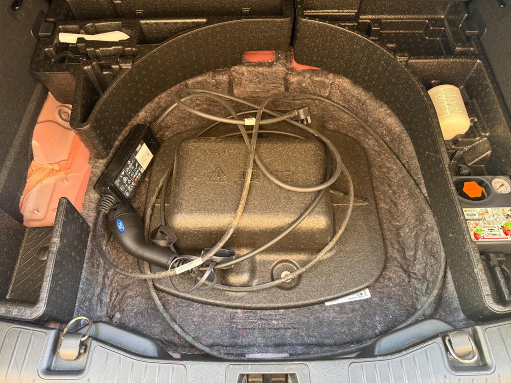 Ford Kuga 2.5 Duratec 14.4kWh Vignale CVT Euro 6 (s/s) 5dr