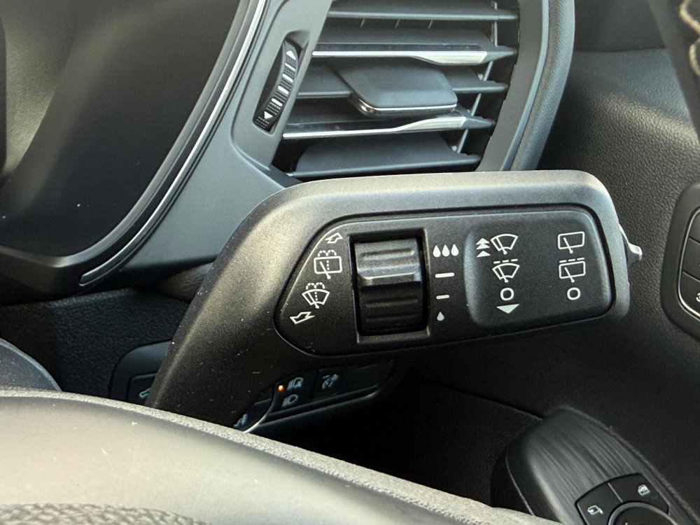 Ford Kuga 2.5 Duratec 14.4kWh Vignale CVT Euro 6 (s/s) 5dr