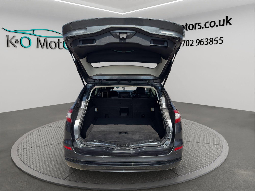 Ford Mondeo 2.0 TDCi Titanium Edition Euro 6 (s/s) 5dr