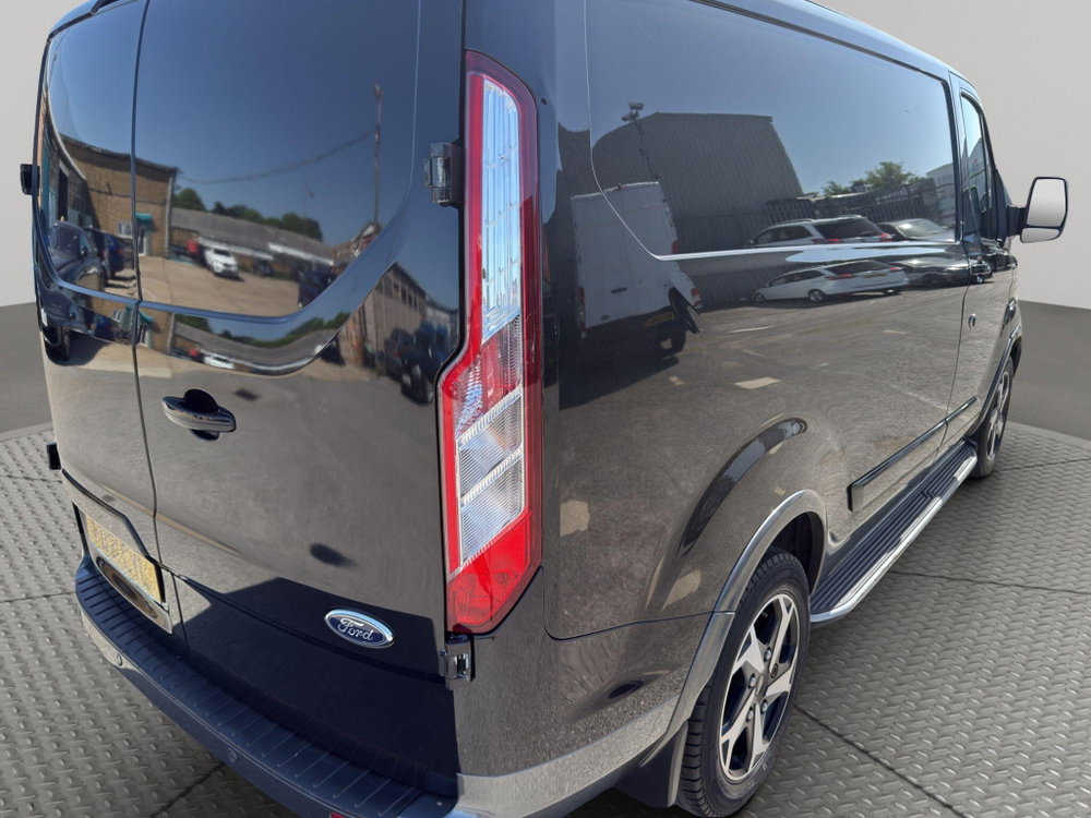 Ford Transit Custom 2.0 300 EcoBlue Active L1 H1 Euro 6 (s/s) 5dr