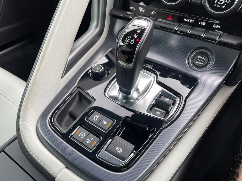 Jaguar F-Type 3.0 V6 R-Dynamic Auto Euro 6 (s/s) 2dr