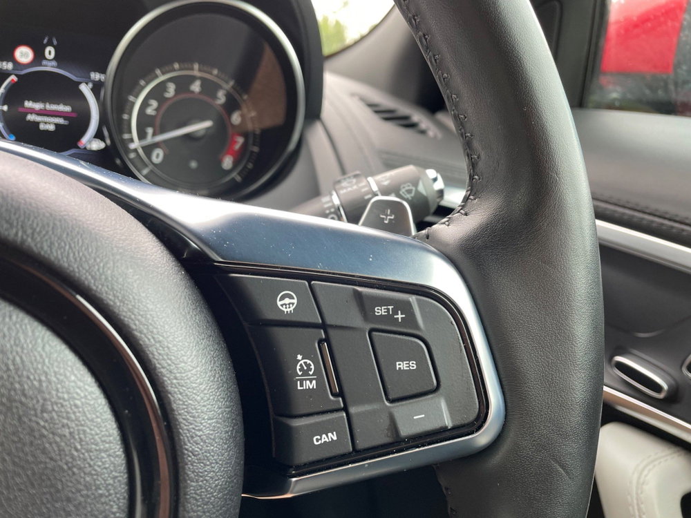 Jaguar F-Type 3.0 V6 R-Dynamic Auto Euro 6 (s/s) 2dr