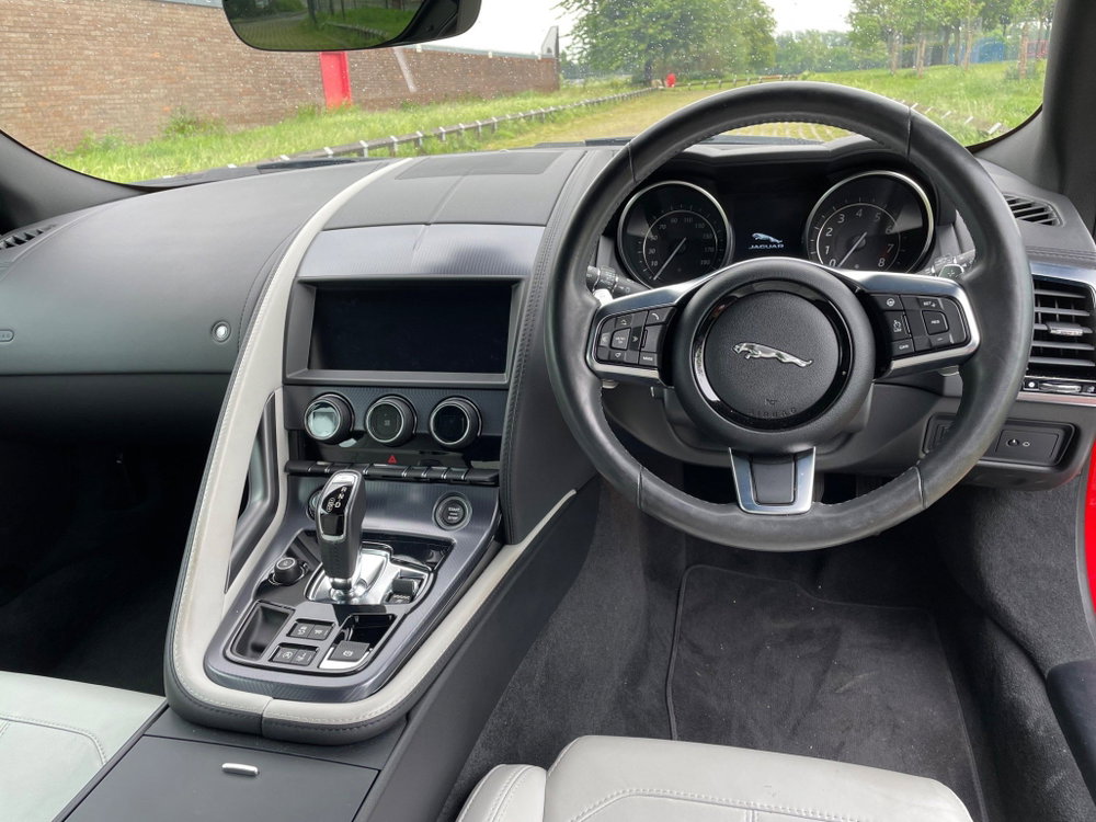 Jaguar F-Type 3.0 V6 R-Dynamic Auto Euro 6 (s/s) 2dr