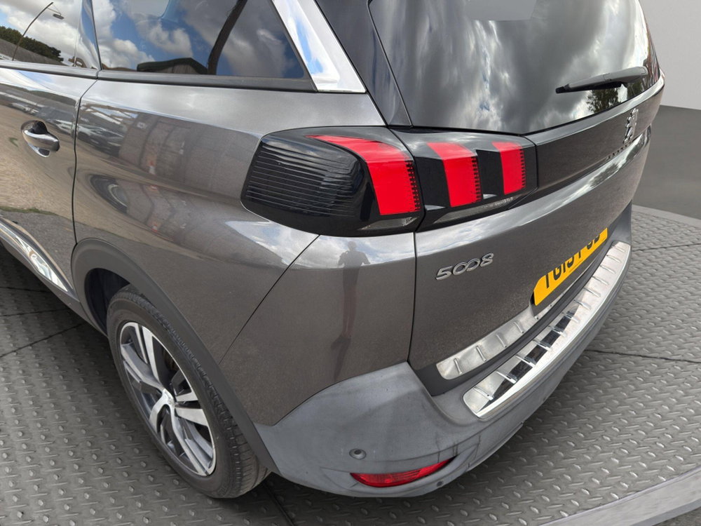 Peugeot 5008 1.2 PureTech Allure EAT Euro 6 (s/s) 5dr