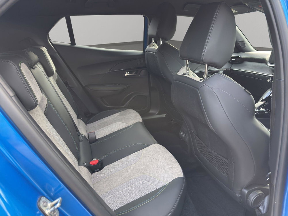 Peugeot E-2008 50kWh GT Premium Auto 5dr