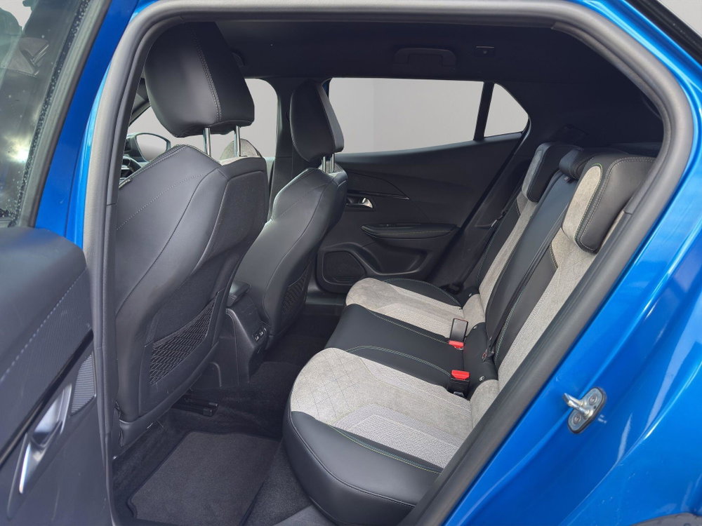 Peugeot E-2008 50kWh GT Premium Auto 5dr
