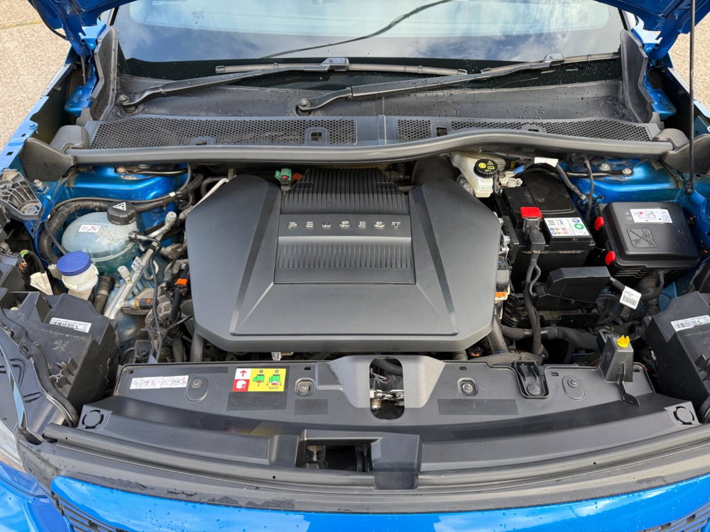 Peugeot E-2008 50kWh GT Premium Auto 5dr