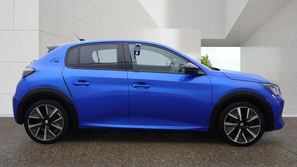 Peugeot E-208 50kWh GT Line Auto 5dr