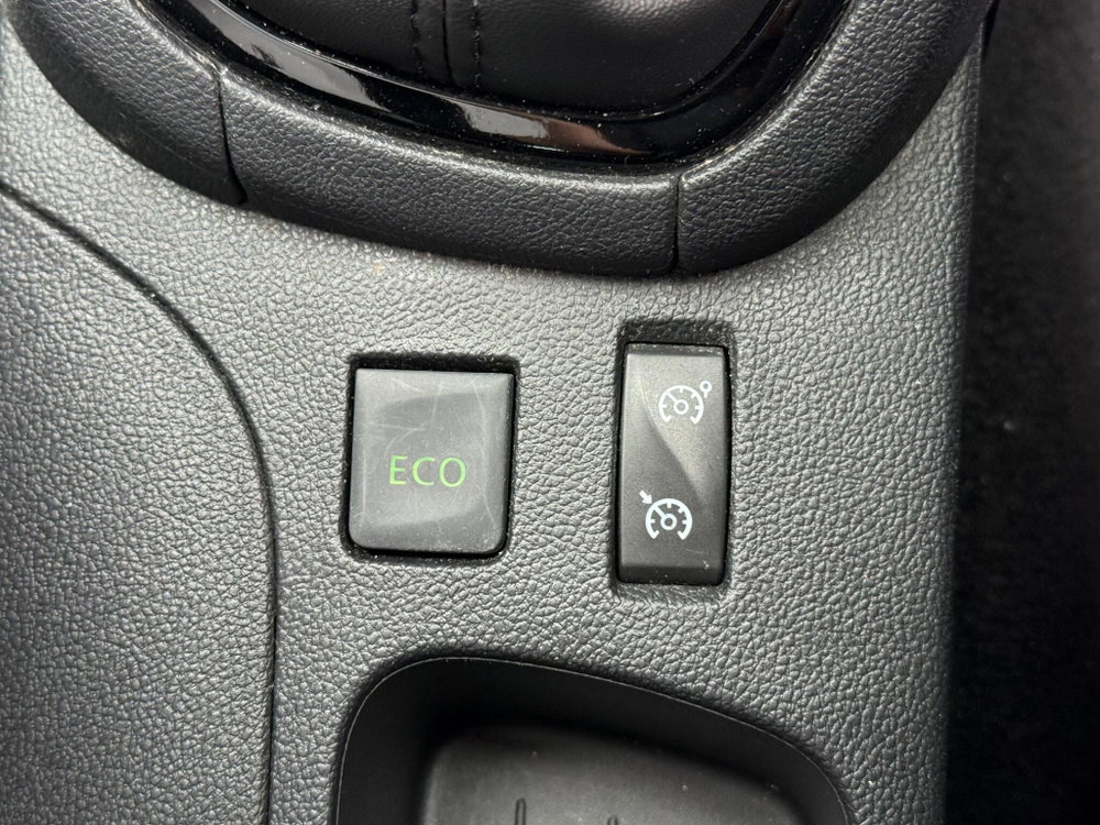 Renault Clio 0.9 TCe Dynamique S Nav Euro 6 (s/s) 5dr