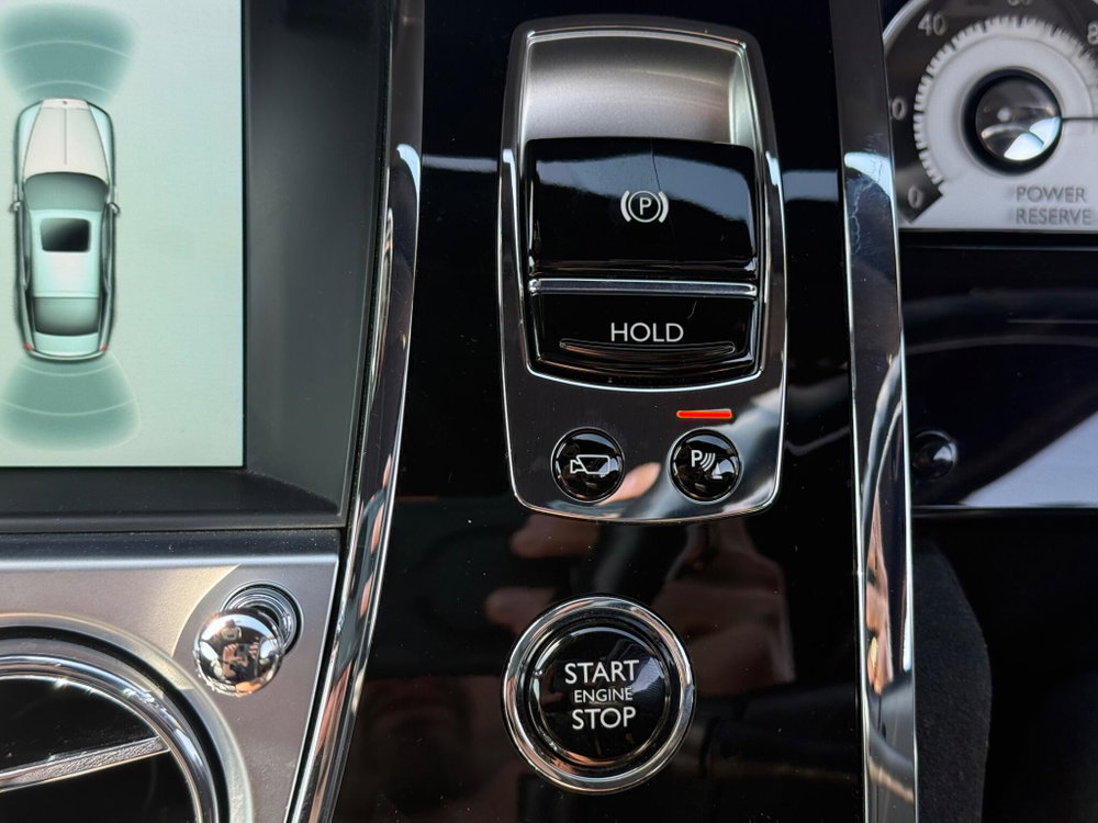 Rolls-Royce Wraith 6.6 V12 Auto Euro 6 2dr