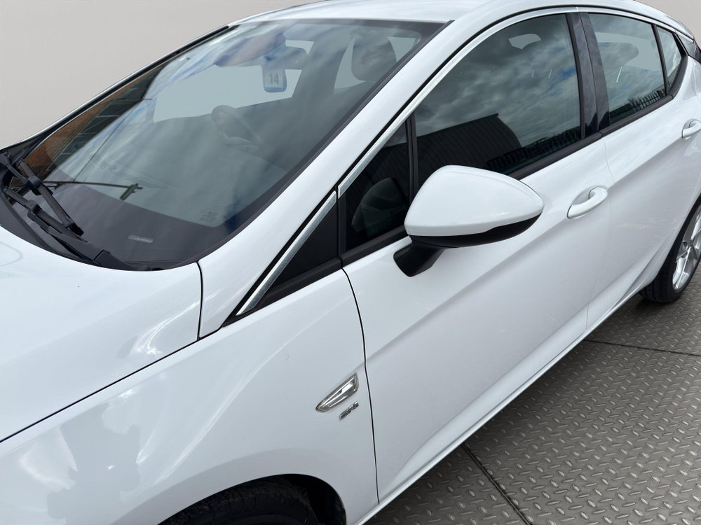 Vauxhall Astra 1.4i SRi Euro 6 5dr