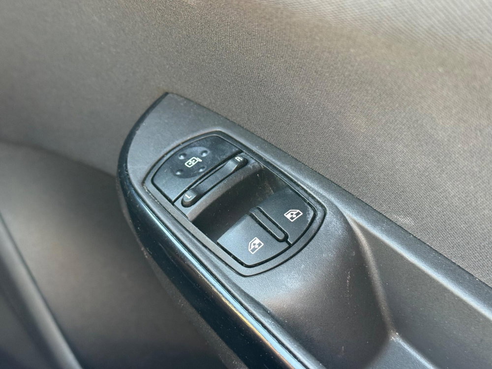 Vauxhall Corsa 1.4i ecoFLEX Energy Euro 6 5dr (a/c)