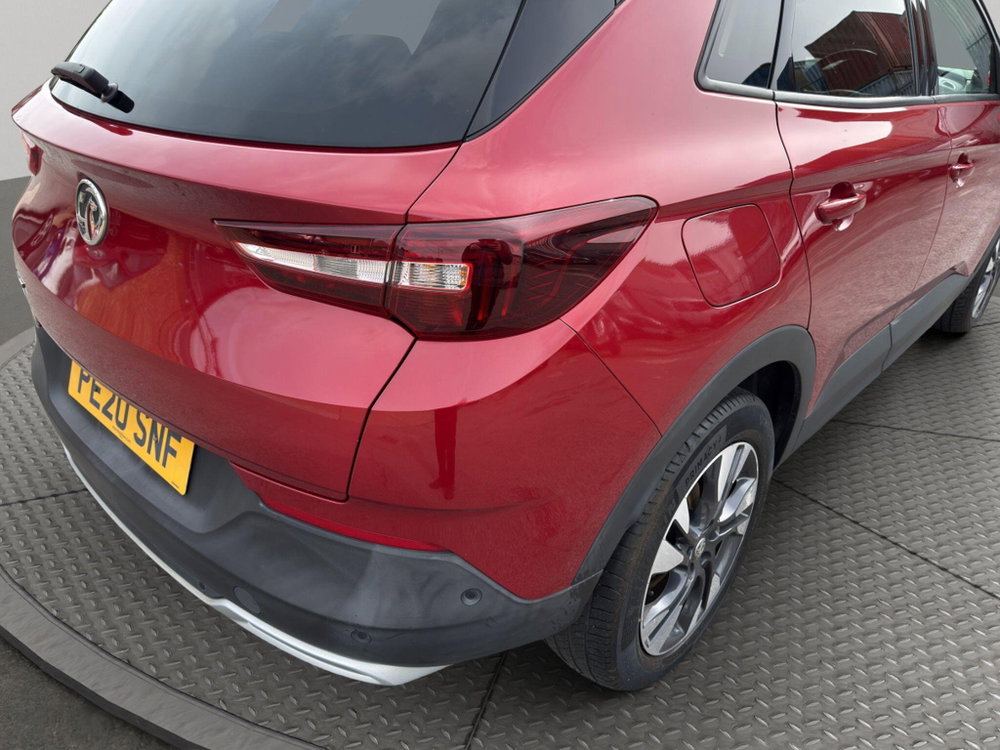 Vauxhall Grandland X 1.2 Turbo SRi Nav Auto Euro 6 (s/s) 5dr