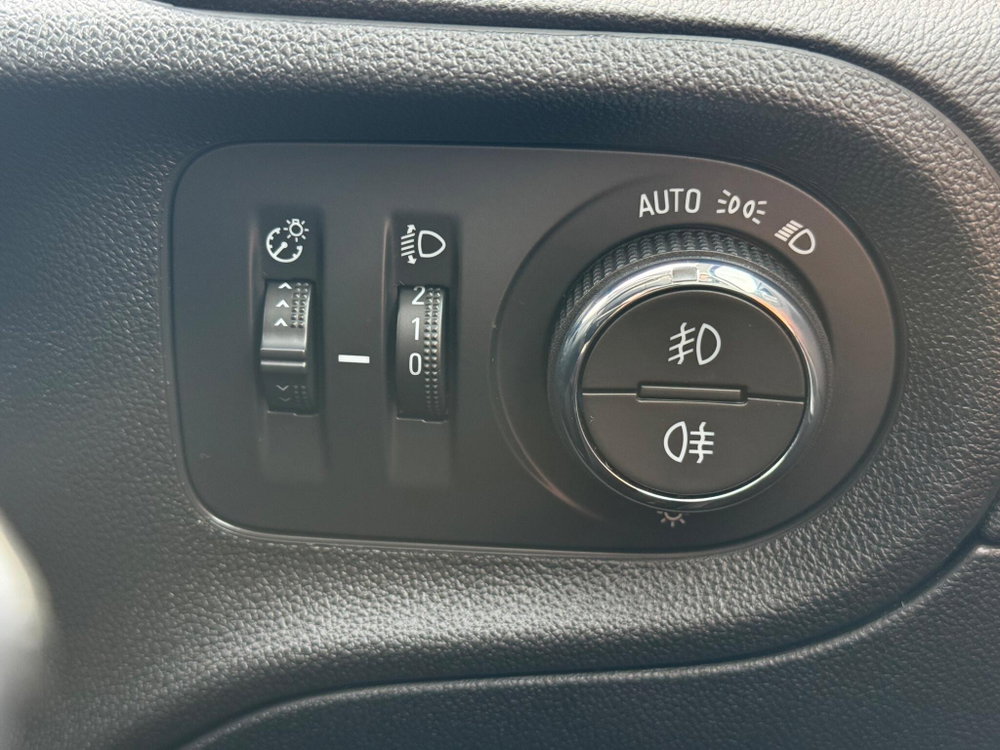 Vauxhall Grandland X 1.2 Turbo SRi Nav Auto Euro 6 (s/s) 5dr