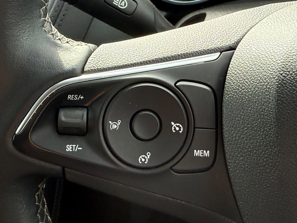 Vauxhall Grandland X 1.2 Turbo SRi Nav Auto Euro 6 (s/s) 5dr