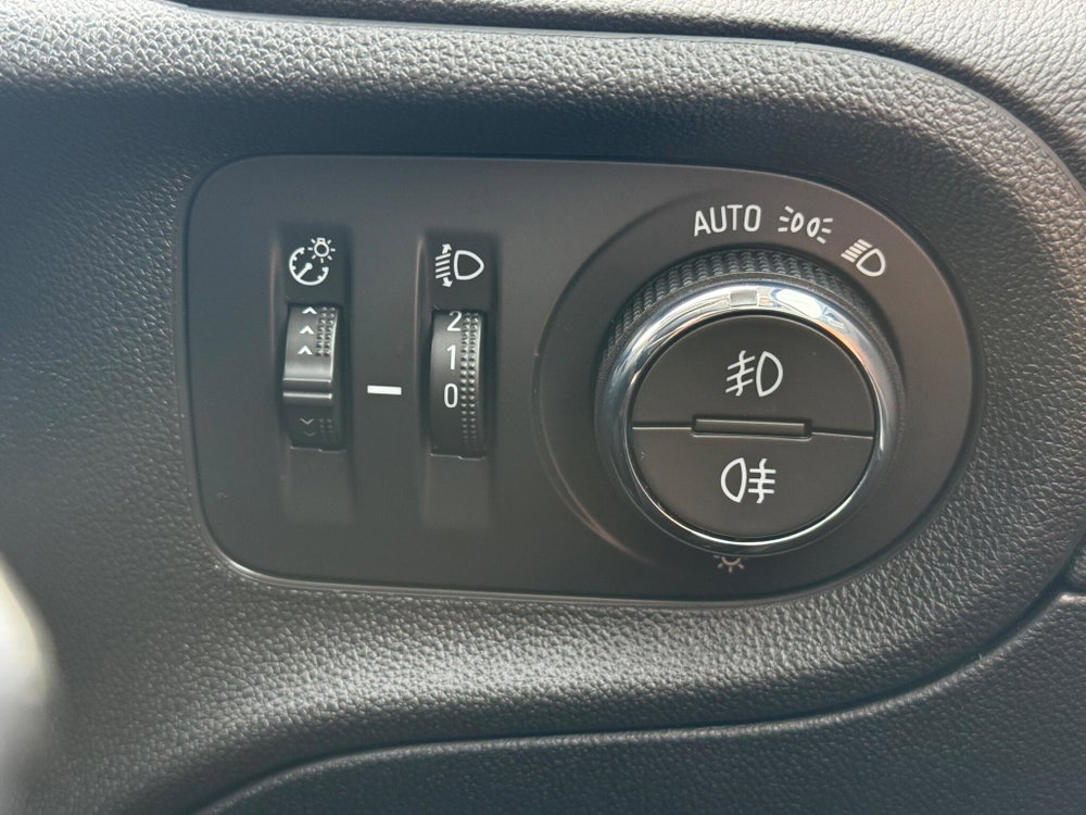 Vauxhall Grandland X 1.2 Turbo SRi Nav Auto Euro 6 (s/s) 5dr