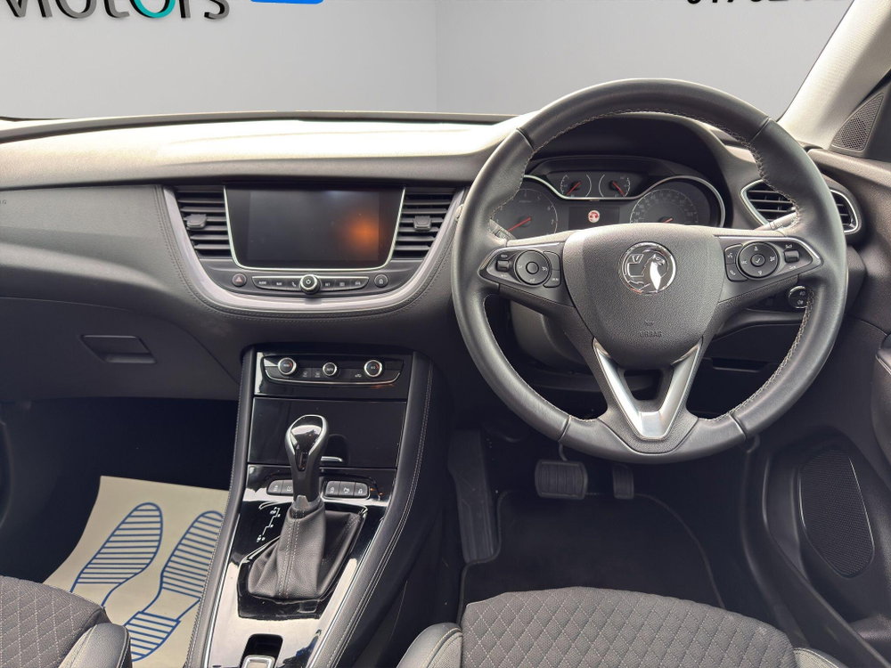 Vauxhall Grandland X 1.2 Turbo SRi Nav Auto Euro 6 (s/s) 5dr