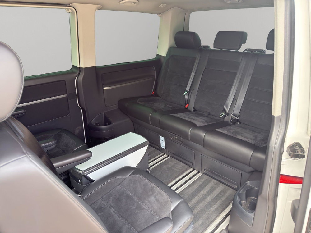 Volkswagen Caravelle 2.0 BiTDI BlueMotion Tech Generation Six DSG Euro 6 (s/s) 5dr