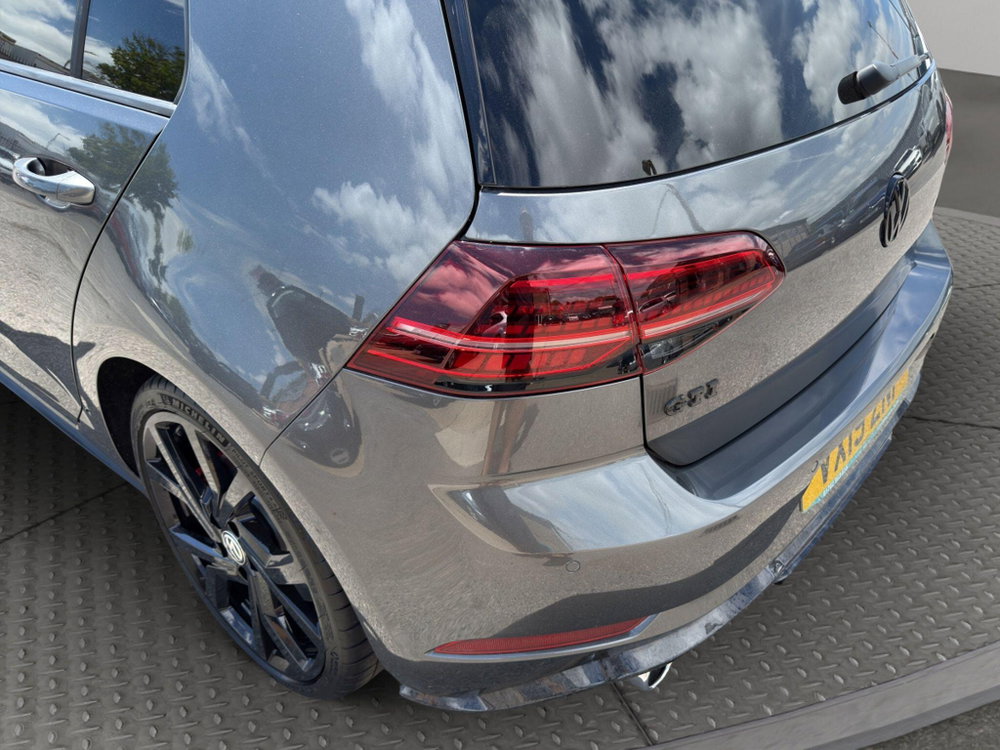 Volkswagen Golf 2.0 TSI GTI Performance Euro 6 (s/s) 5dr