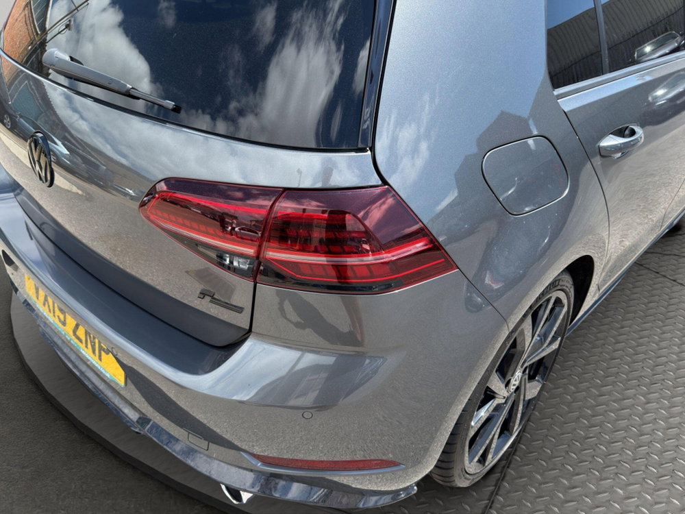 Volkswagen Golf 2.0 TSI GTI Performance Euro 6 (s/s) 5dr