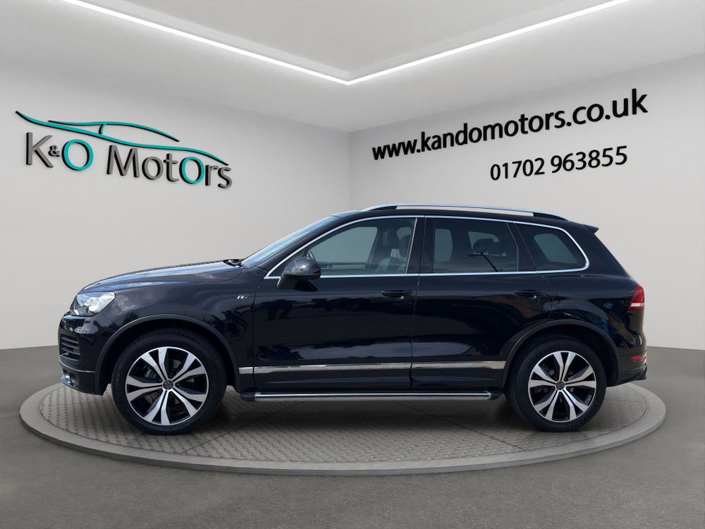 Volkswagen Touareg 3.0 TDI V6 BlueMotion Tech R-Line Tiptronic 4WD Euro 5 (s/s) 5dr