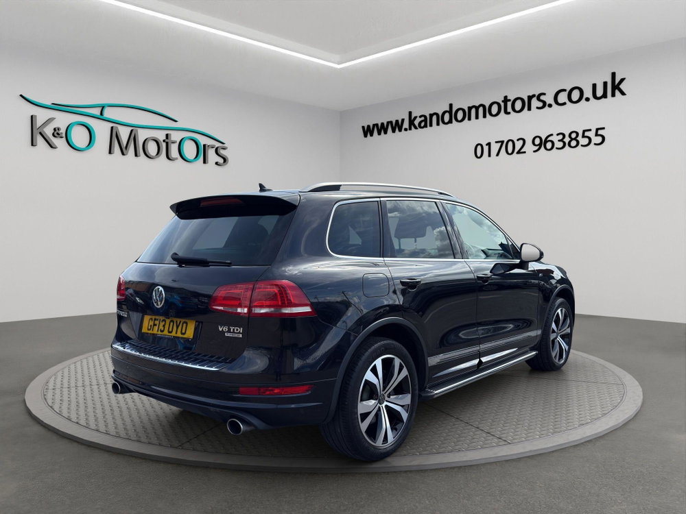 Volkswagen Touareg 3.0 TDI V6 BlueMotion Tech R-Line Tiptronic 4WD Euro 5 (s/s) 5dr