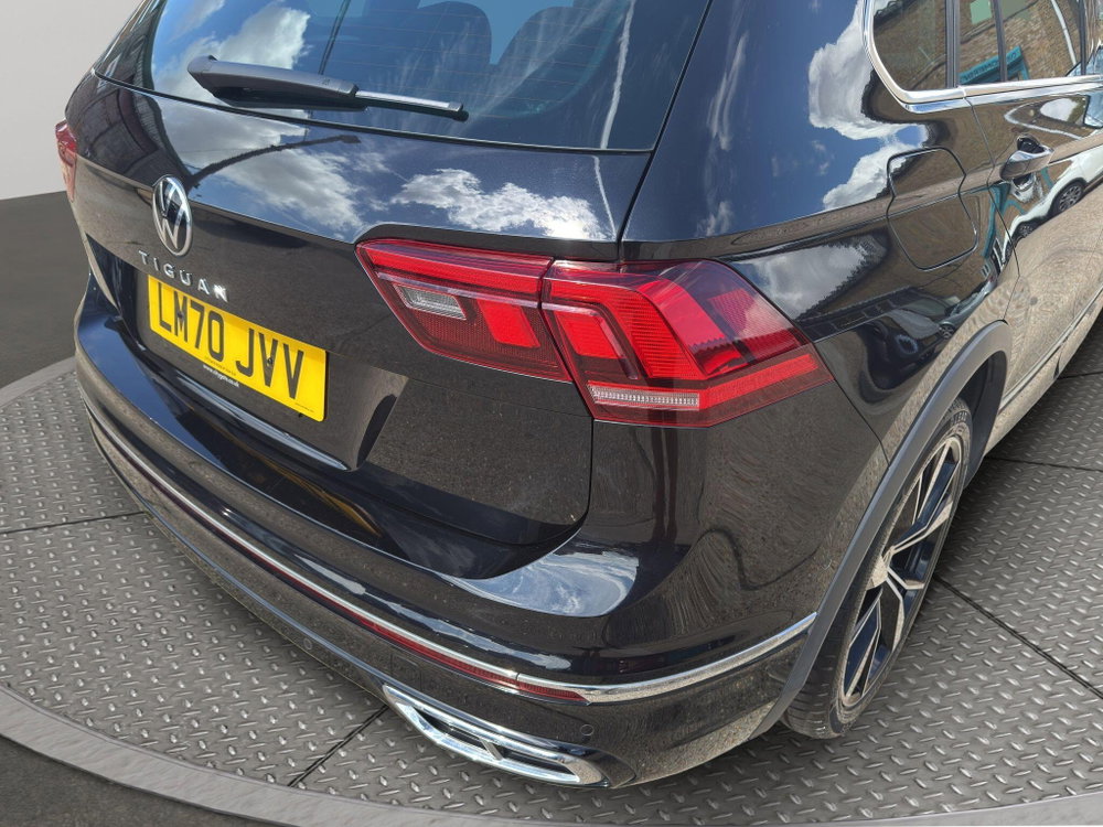 Volkswagen Tiguan 1.5 TSI R-Line DSG Euro 6 (s/s) 5dr