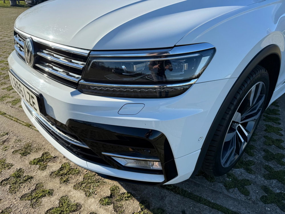 Volkswagen Tiguan 2.0 TDI BlueMotion Tech R-Line DSG 4Motion Euro 6 (s/s) 5dr