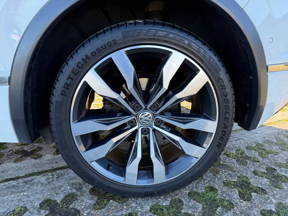 Volkswagen Tiguan 2.0 TDI BlueMotion Tech R-Line DSG 4Motion Euro 6 (s/s) 5dr