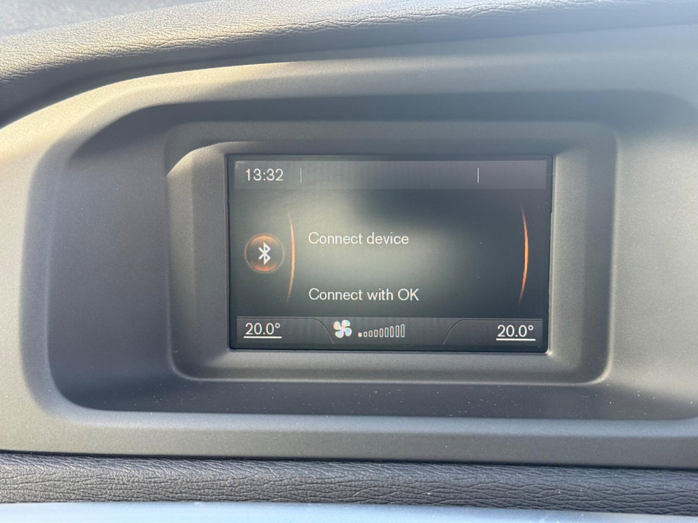 Volvo V40 Cross Country 2.0 D2 Lux Auto Euro 6 (s/s) 5dr