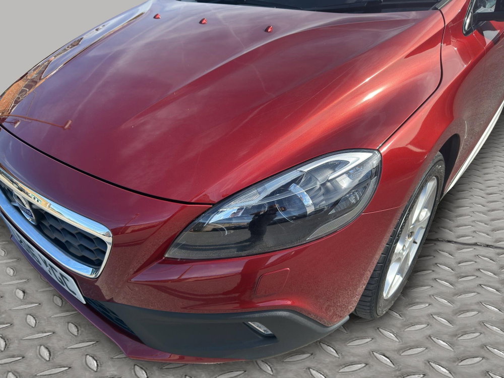 Volvo V40 Cross Country 2.0 D2 Lux Auto Euro 6 (s/s) 5dr
