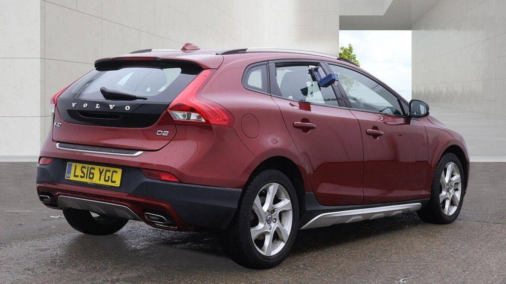 Volvo V40 Cross Country 2.0 D2 Lux Auto Euro 6 (s/s) 5dr