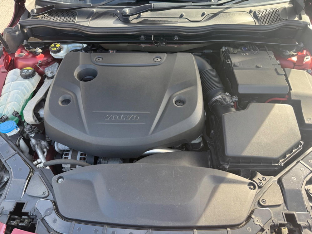 Volvo V40 Cross Country 2.0 D2 Lux Auto Euro 6 (s/s) 5dr