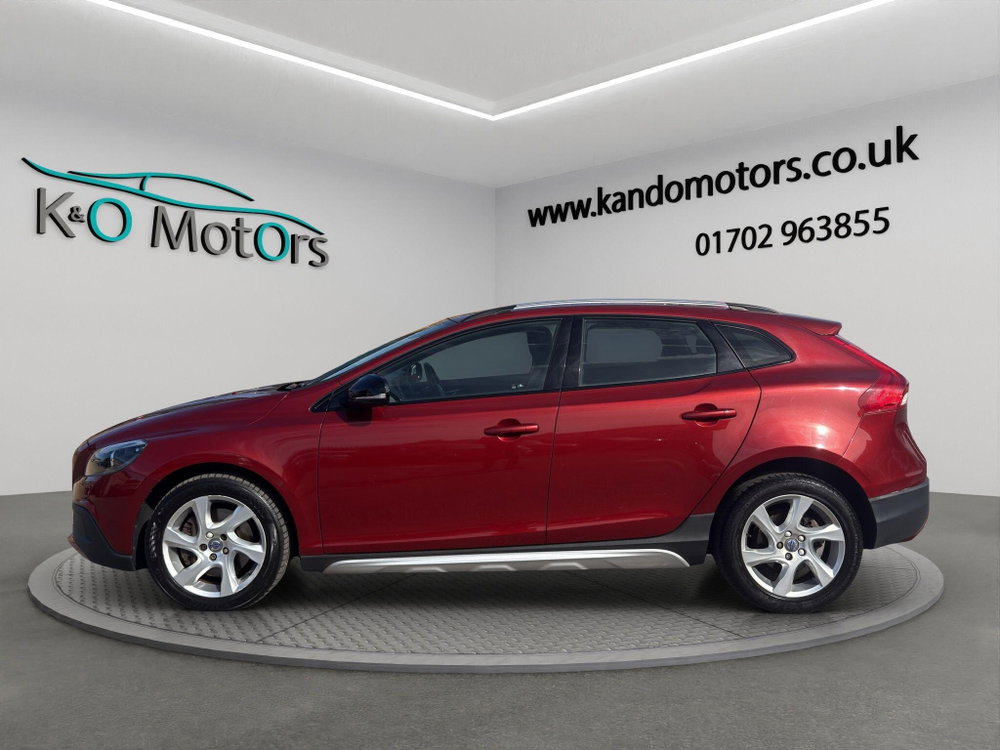 Volvo V40 Cross Country 2.0 D2 Lux Auto Euro 6 (s/s) 5dr