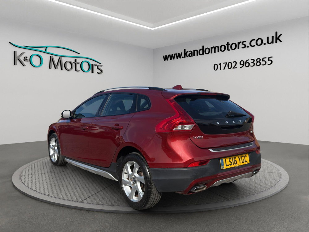 Volvo V40 Cross Country 2.0 D2 Lux Auto Euro 6 (s/s) 5dr