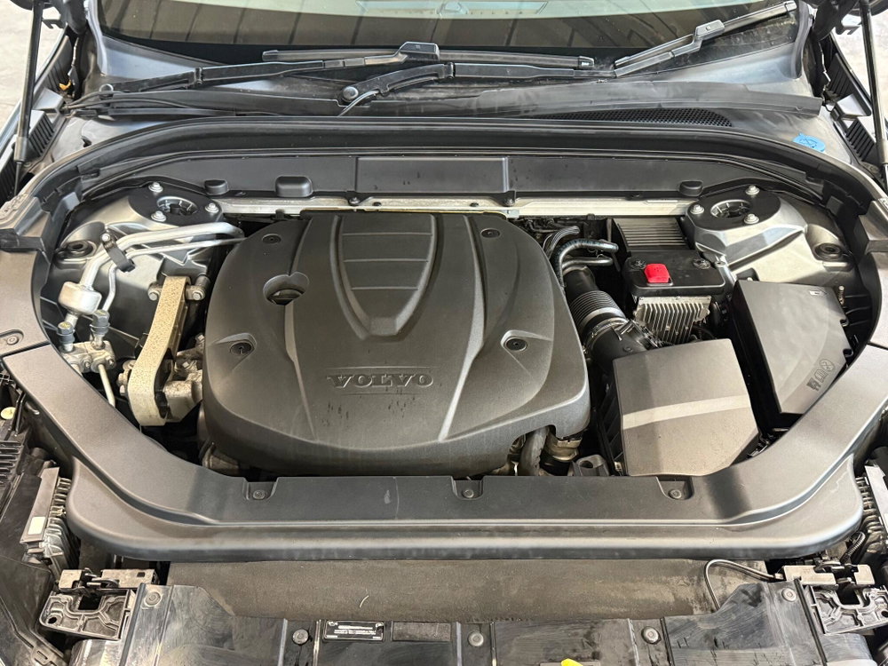 Volvo XC60 2.0 D4 Momentum Auto AWD Euro 6 (s/s) 5dr
