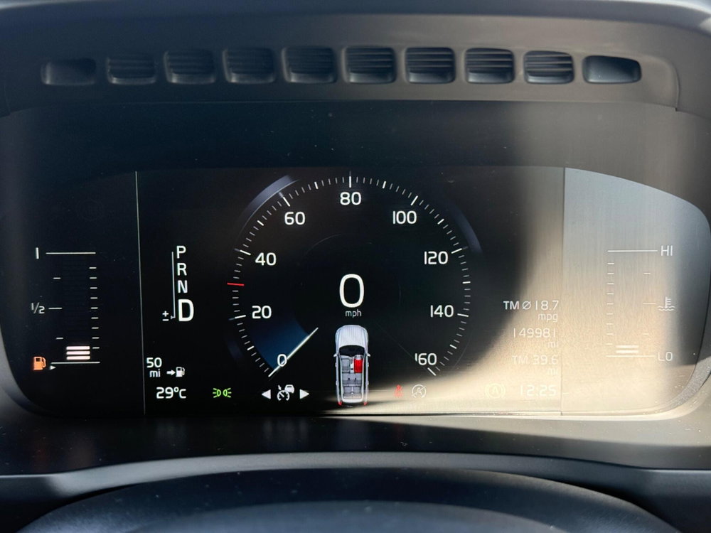 Volvo XC90 2.0 D5 PowerPulse Momentum Auto 4WD Euro 6 (s/s) 5dr