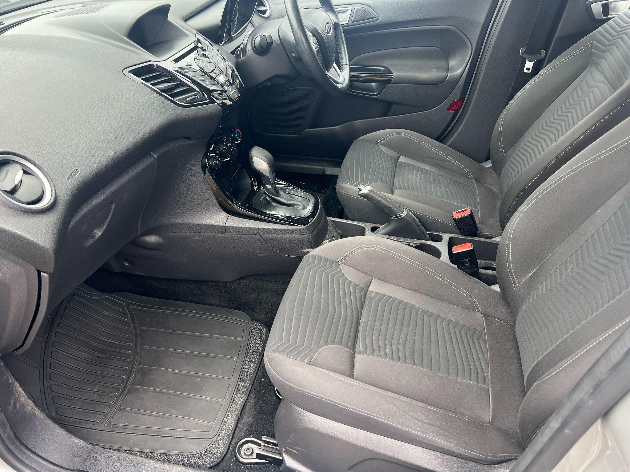 Ford Fiesta 1.0T EcoBoost Zetec Hatchback 5dr Petrol Powershift Euro 6 (100 ps) 5dr Automatic 2026