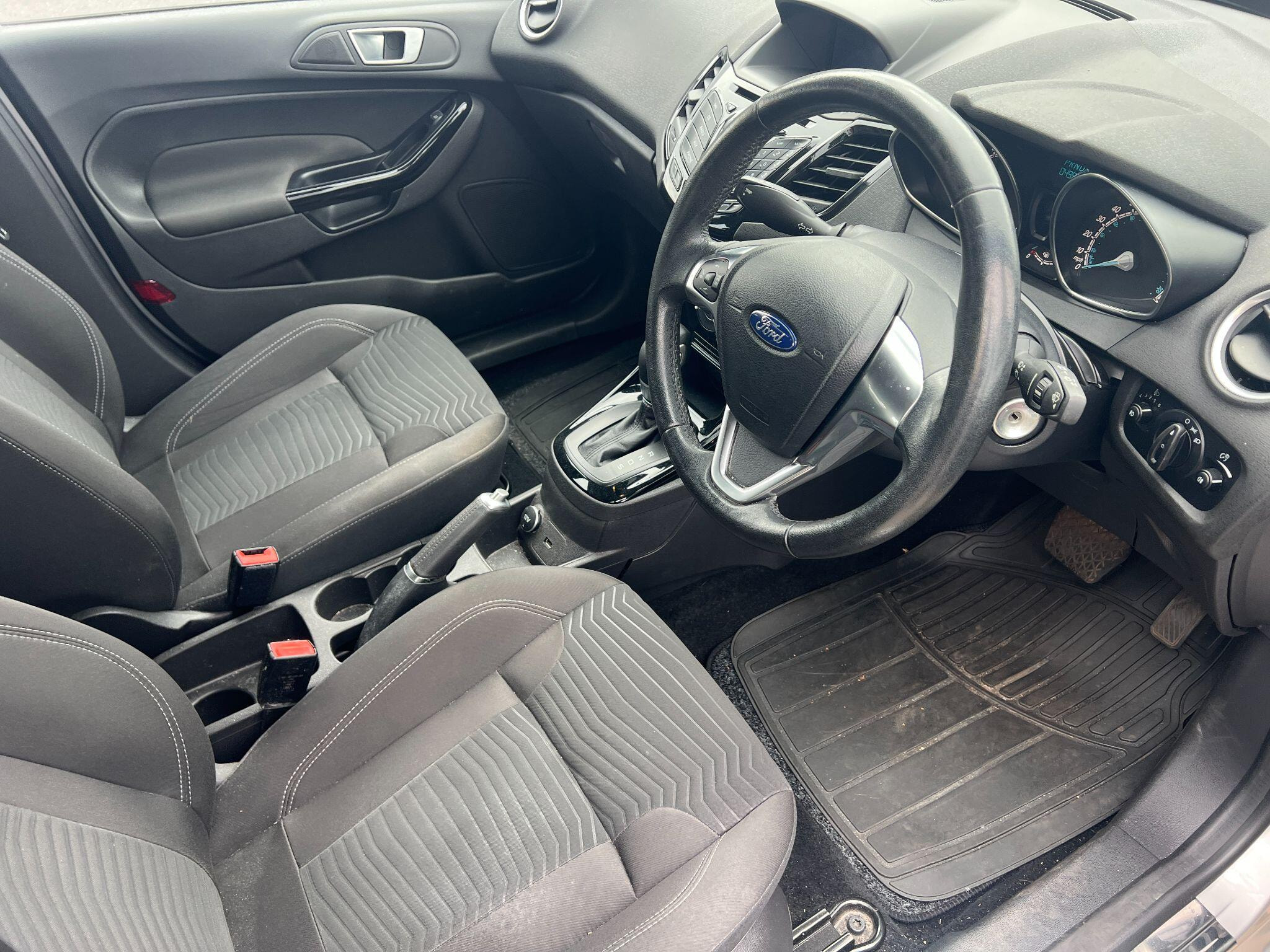 Ford Fiesta 1.0T EcoBoost Zetec Hatchback 5dr Petrol Powershift Euro 6 (100 ps) 5dr Automatic 2026