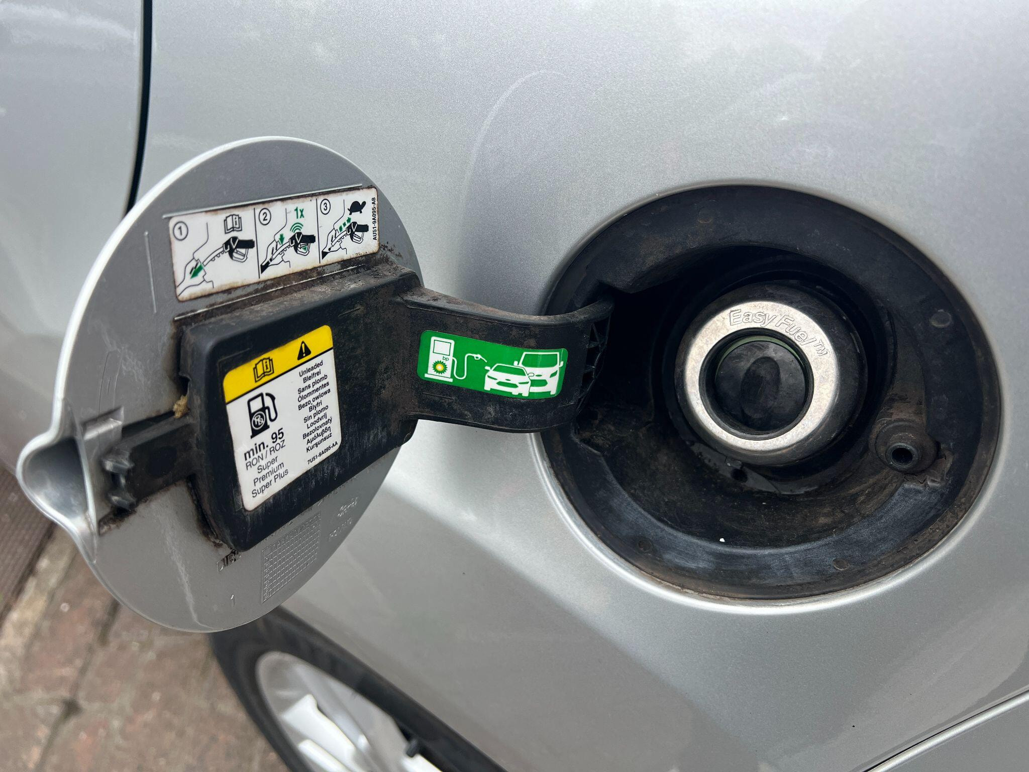 Ford Fiesta 1.0T EcoBoost Zetec Hatchback 5dr Petrol Powershift Euro 6 (100 ps) 5dr Automatic 2026