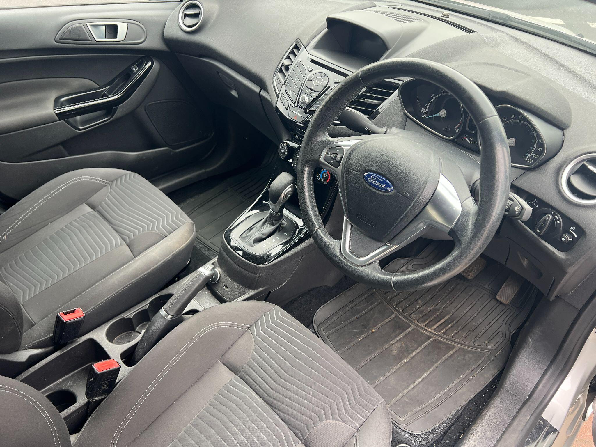 Ford Fiesta 1.0T EcoBoost Zetec Hatchback 5dr Petrol Powershift Euro 6 (100 ps) 5dr Automatic 2026