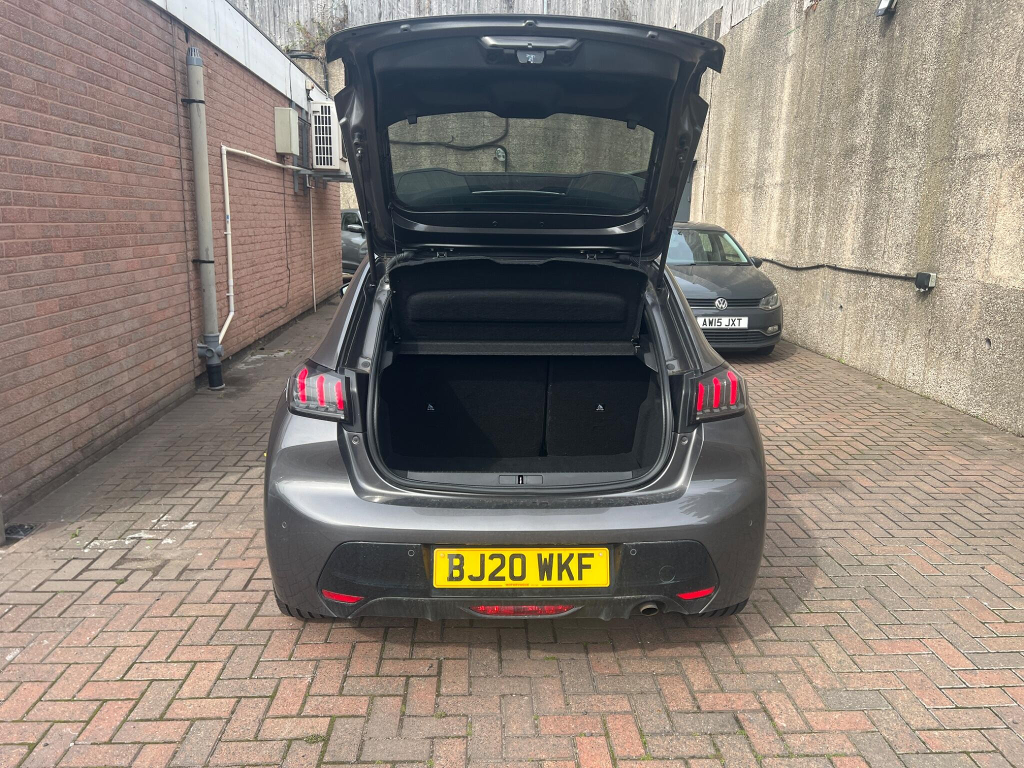 Peugeot 208 1.2 PureTech Allure EAT Euro 6 (s/s) 5dr 5dr Automatic 2026