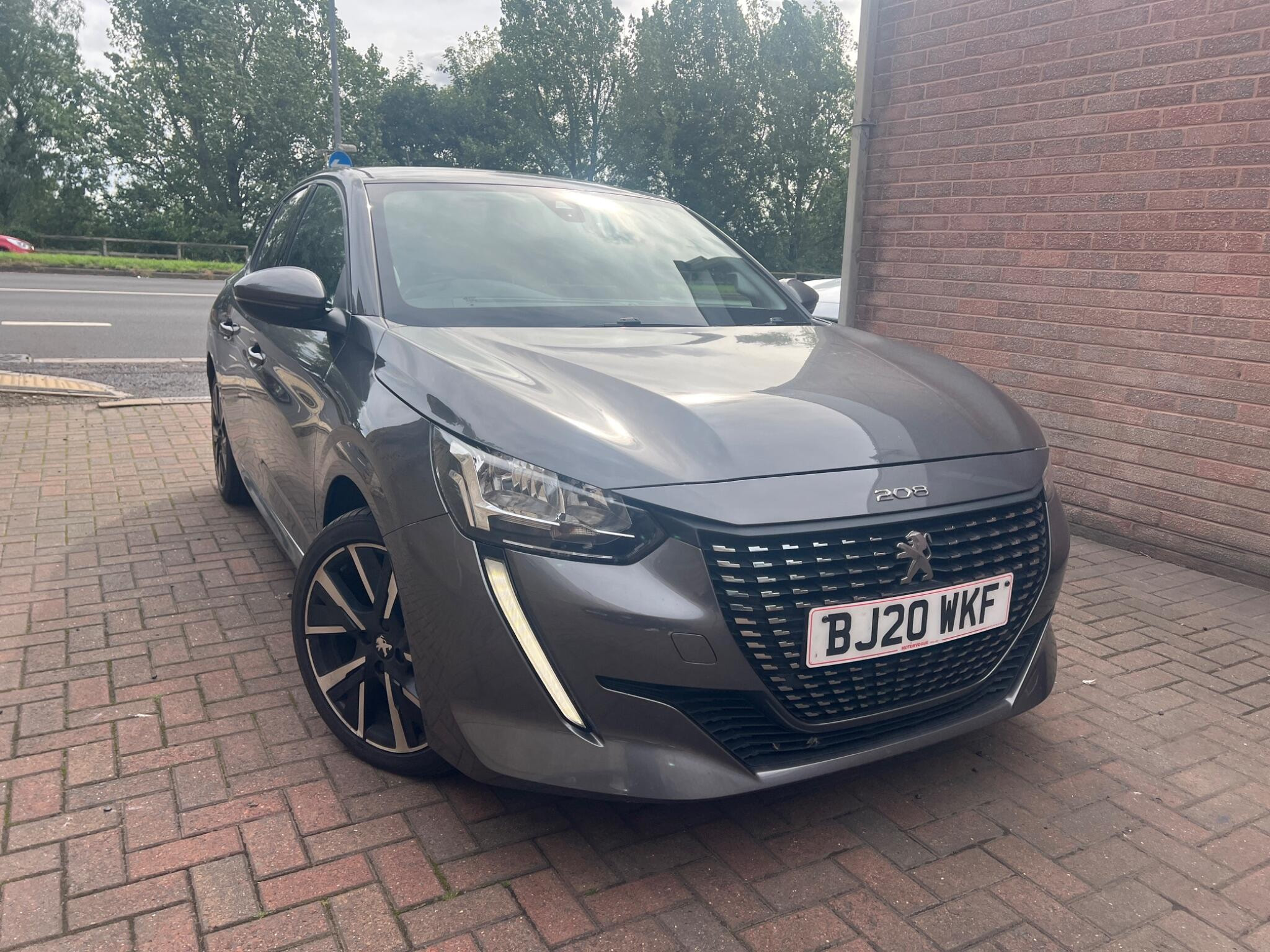 Peugeot 208 1.2 PureTech Allure EAT Euro 6 (s/s) 5dr 5dr Automatic 2026