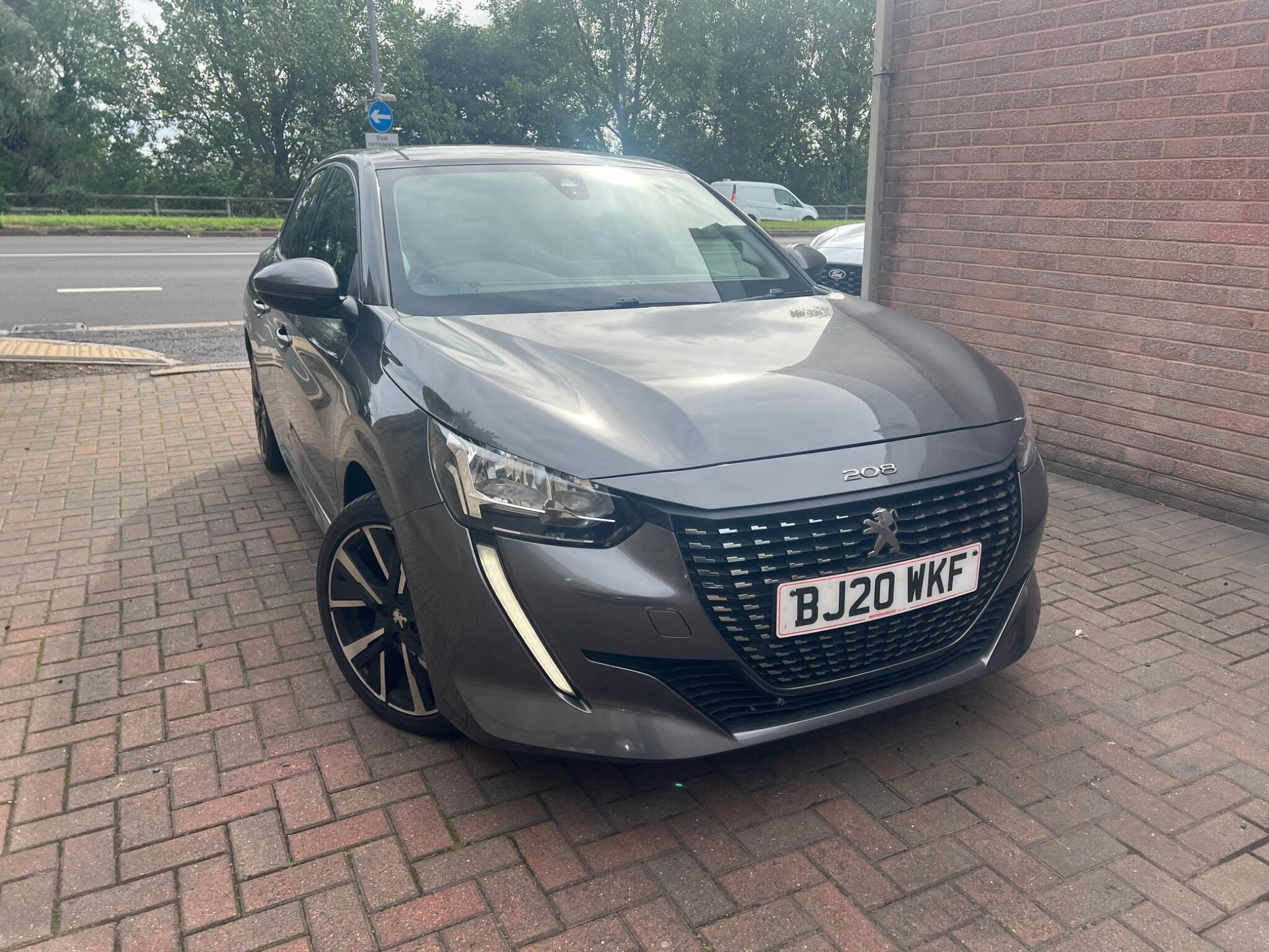 Peugeot 208 1.2 PureTech Allure EAT Euro 6 (s/s) 5dr 5dr Automatic 2026