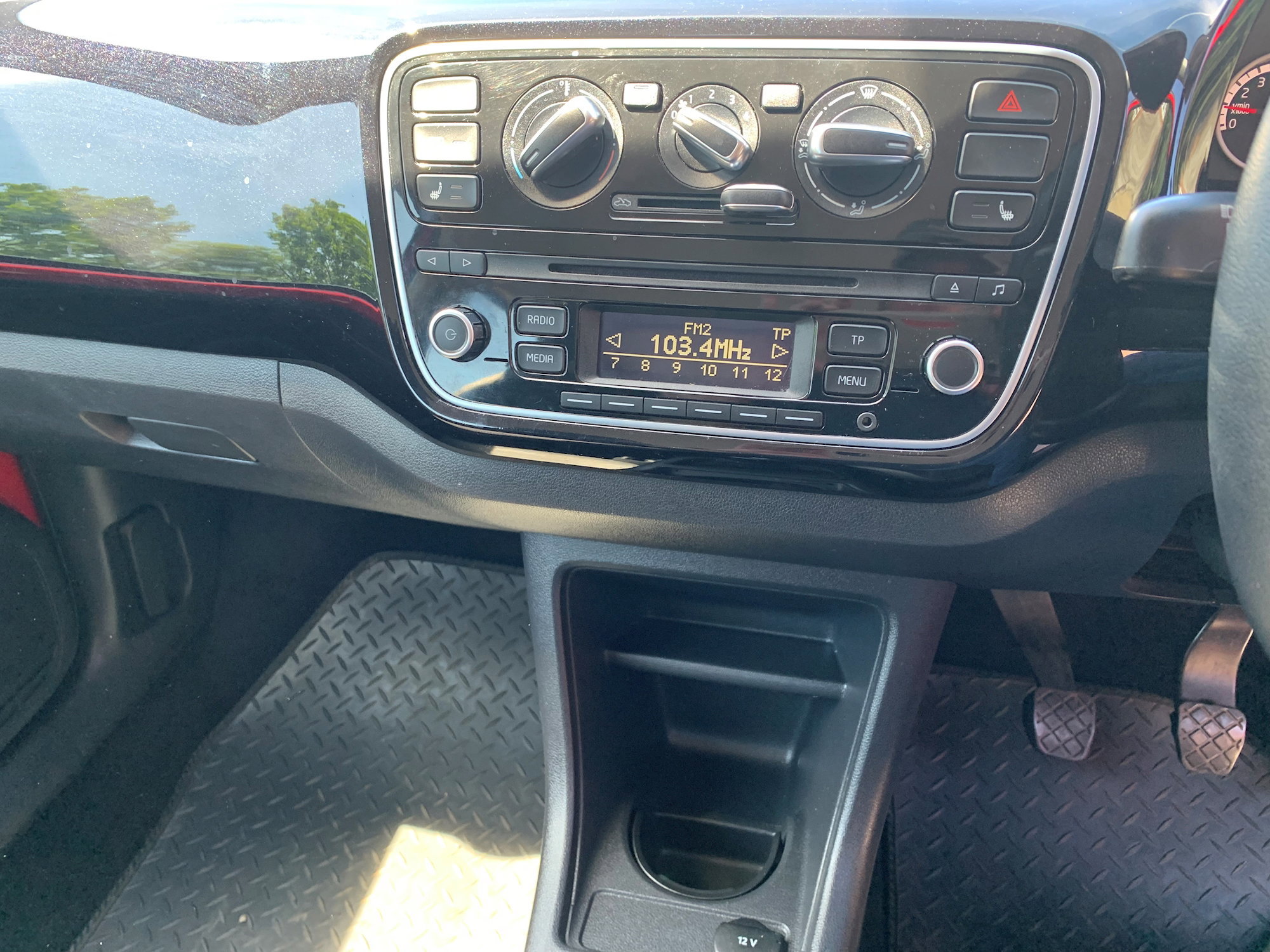 Volkswagen UP HIGH UP 5dr Manual 2026