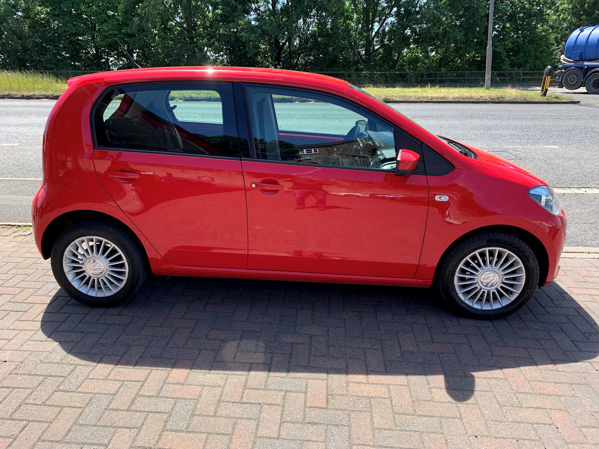Volkswagen UP HIGH UP 5dr Manual 2026