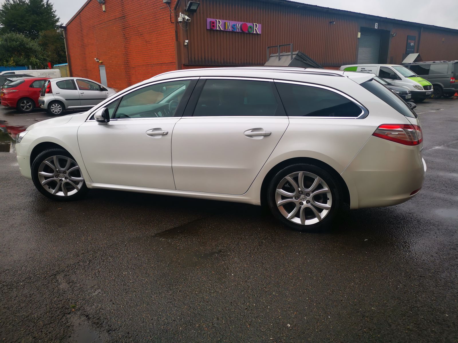 Peugeot 508 2.0L HDI SW ALLURE Estate 5dr Diesel Manual Euro 5 (163 bhp) 5dr Manual 2026