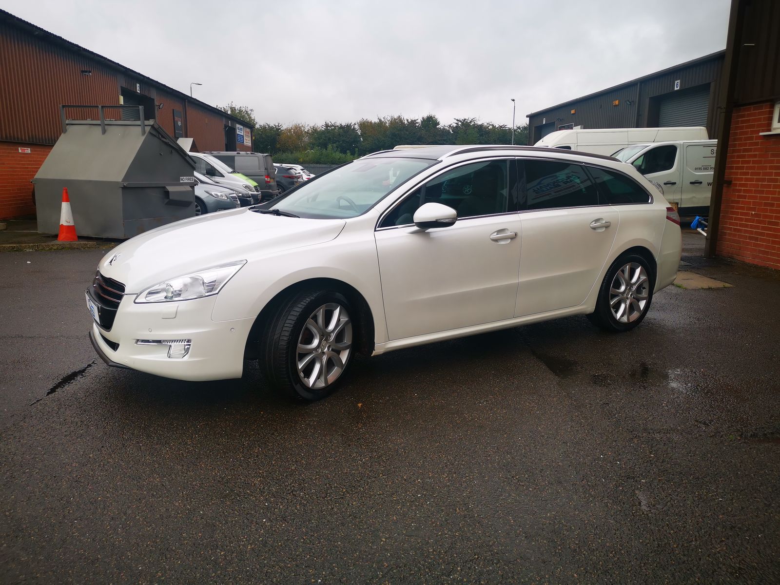 Peugeot 508 2.0L HDI SW ALLURE Estate 5dr Diesel Manual Euro 5 (163 bhp) 5dr Manual 2026