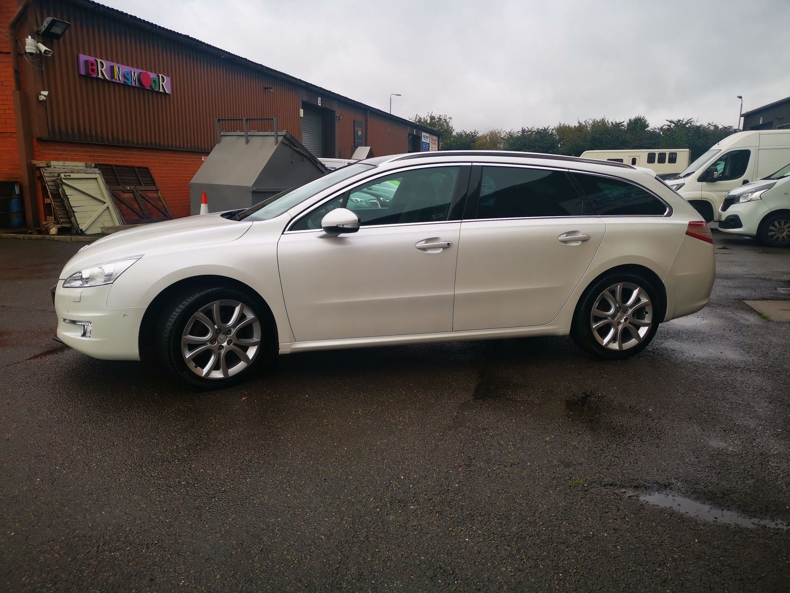Peugeot 508 2.0L HDI SW ALLURE Estate 5dr Diesel Manual Euro 5 (163 bhp) 5dr Manual 2026