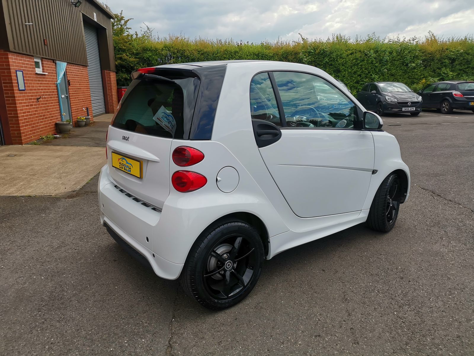 Smart ForTwo 1.0L GRANDSTYLE EDITION Coupe 3dr Petrol Automatic Euro 5 (84 bhp) 3dr Automatic 2026